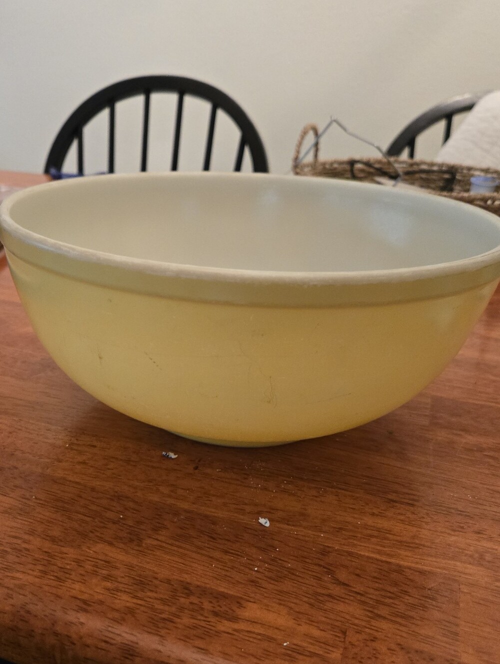 Vintage Pyrex Mixing Bowl Yellow #404 4 quart . In OK Condition.  Has Wear Marks